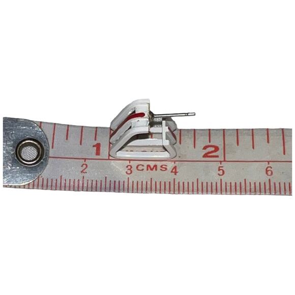 Vintage Angular Red & White Tri-Hoop Post Earrings 1980s Geometric Retro Jewelry - Picture 7 of 14